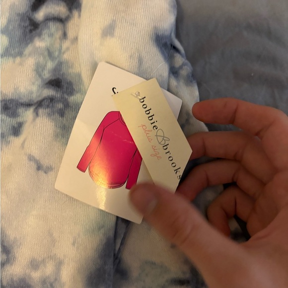 bobbie brooks sweater Plus Size Women’s 1X Tie-dye Blue/White NEW TAGS Comfy - Picture 5 of 12